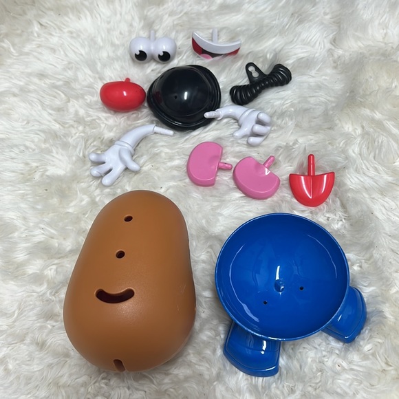 Playskool Friends Mr. Potato Head Classic Toy, Ages 2+ Includes 11 Accessories - Picture 3 of 3